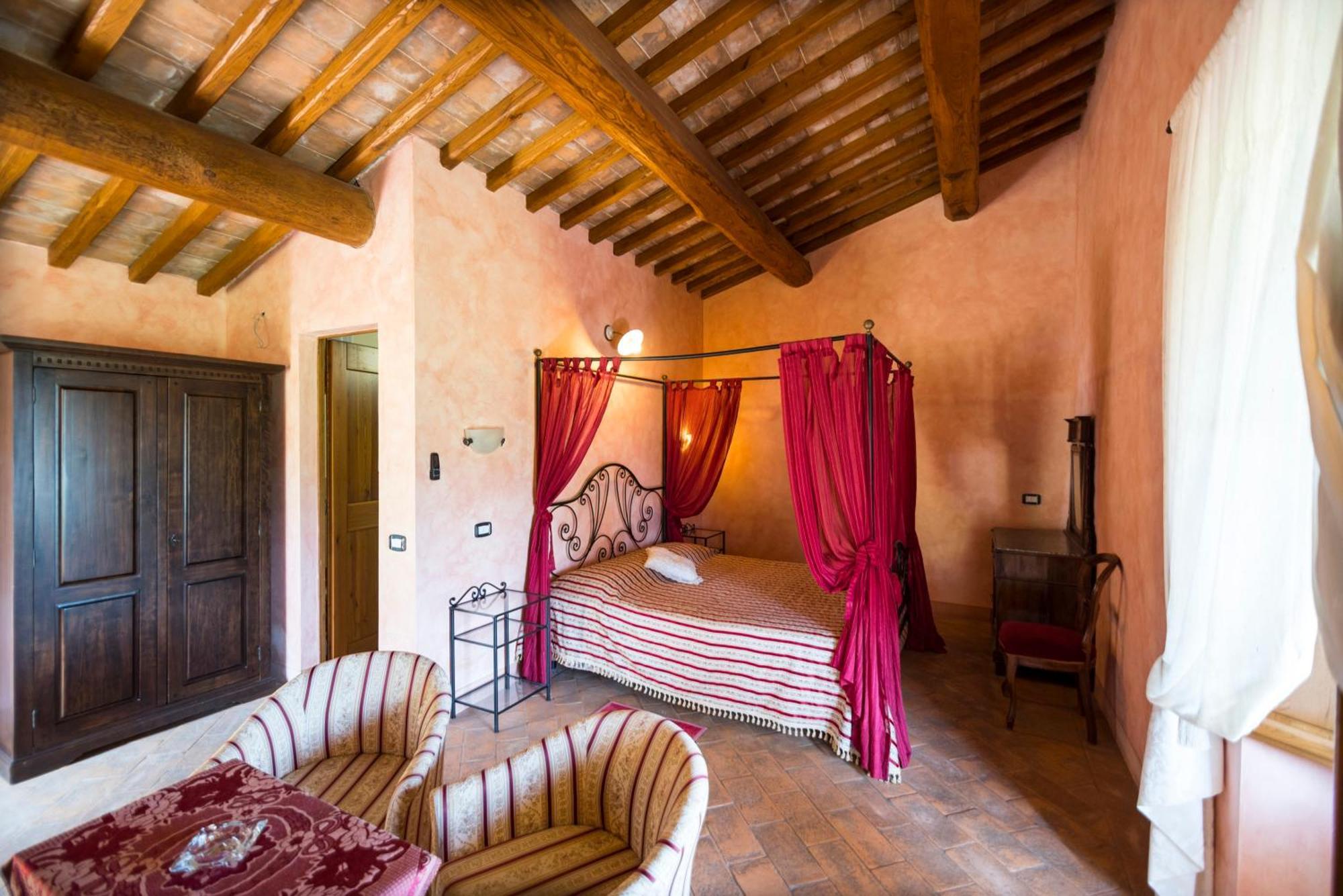 Agriturismo Il Serraglio Montepulciano Stazione Exterior foto